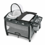 Graco Pack’n Play Rock’n Grow 8en1 – Lit Parc Bébé Évolutif avec Transat, Chaise & Table à Langer (Naissance à 3 ans)