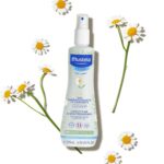 Mustela Eau Rafraichissante et Coiffante Bébé à l'eau de Camomille Bio