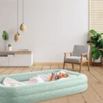 Matelas Gonflable Enfant INTEX 1 Place avec Gonfleur à Main – Lit de Voyage Portable – Image 2